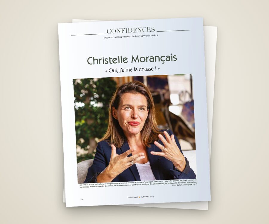 La page 76 du numéro 105 : ouverture de l’entretien avec Christelle Morançais, titré « Oui, j’aime la chasse ! »